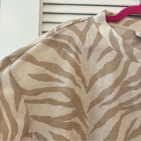 Jenni Intimates Tiger Print Sleep Shirt - Picture 3 of 10